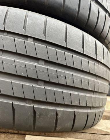 Bridgestone Potenza S005 235/35 R19