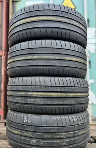 Michelin Pilot Sport 4 245/45 R17