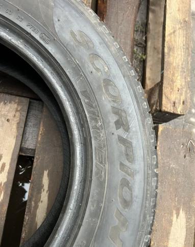Pirelli Scorpion Winter 235/65 R17