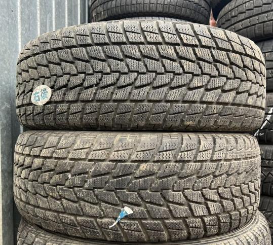 Toyo Winter Tranpath SU-4 235/60 R16