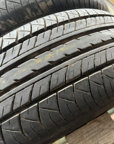 Yokohama dB Decibel E70B 215/60 R16