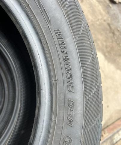 Dunlop Enasave EC204 215/60 R16