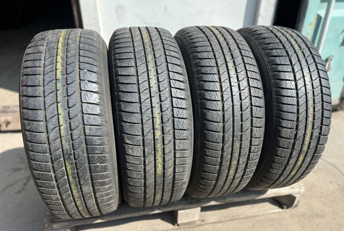 Goodyear OptiLife 235/65 R17