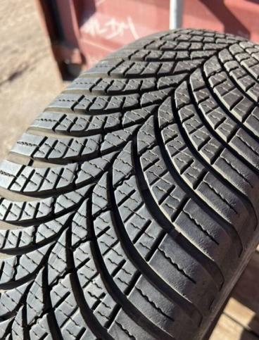 Goodyear Vector 4Seasons Gen-3 205/60 R16