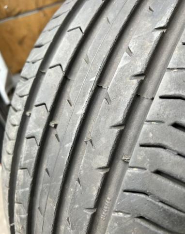 Continental ContiPremiumContact 5 215/55 R16