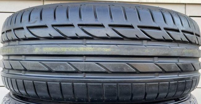 Bridgestone Potenza S001 245/35 R18