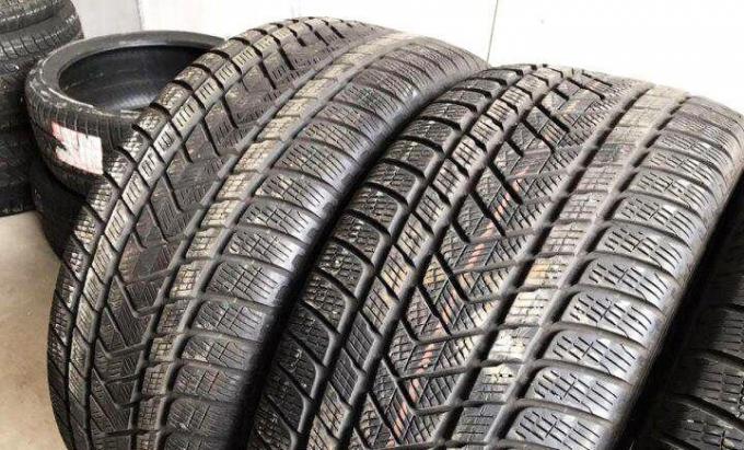 Pirelli Scorpion Winter 275/45 R20