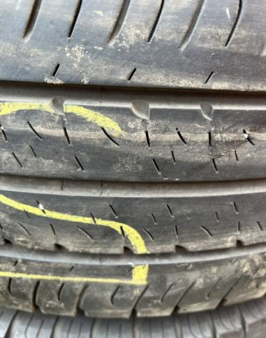 Goodyear EfficientGrip Cargo 235/65 R16C