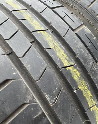 Pirelli P Zero PZ4 235/35 R19