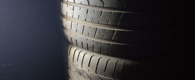 Pirelli P Zero 305/30 R20