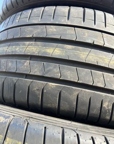 Pirelli P Zero PZ4 255/35 R19