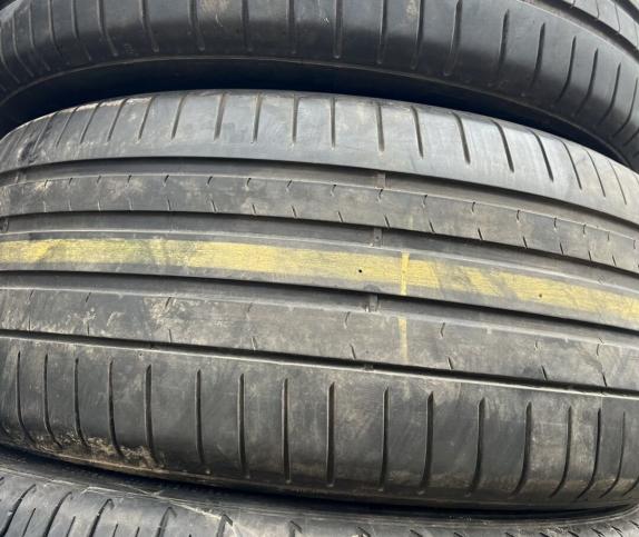 Pirelli P Zero PZ4 245/40 R19