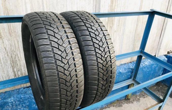 Esa-Tecar Super Grip 9 215/65 R16