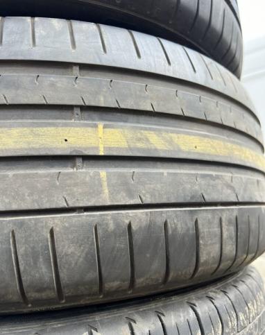 Pirelli P Zero PZ4 245/40 R19