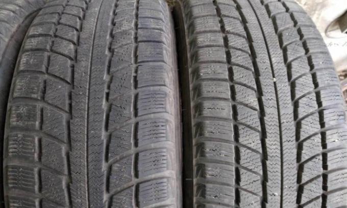 Triangle TR777 235/60 R18