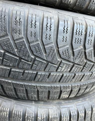 Hankook Winter I'Cept Evo2 W320A SUV 215/65 R17