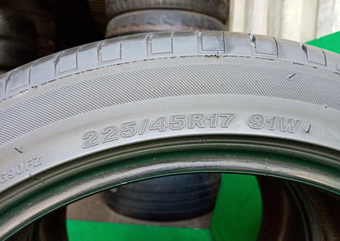 Bridgestone Turanza GR90 225/45 R17