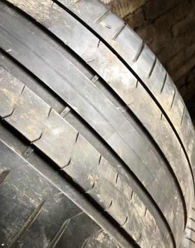 Pirelli P Zero PZ4 315/35 R21