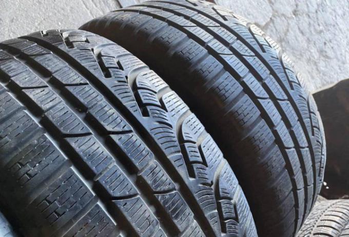 Pirelli Winter Sottozero II 255/35 R19