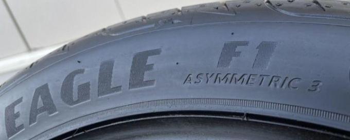 Goodyear Eagle F1 Asymmetric 3 235/55 R17