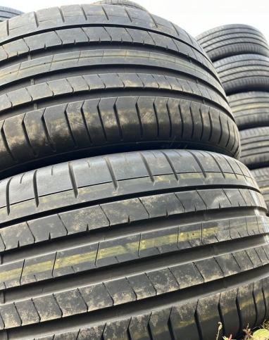 Pirelli P Zero PZ4 285/40 R21