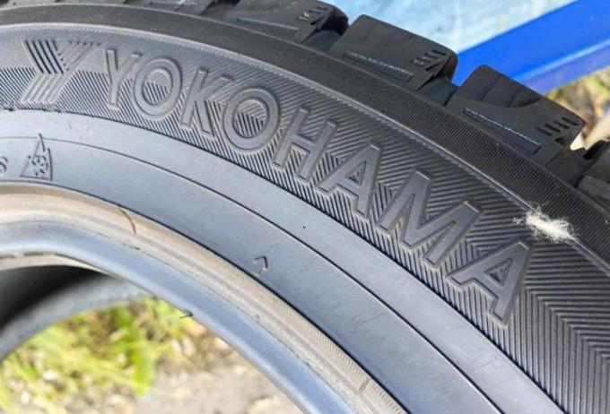 Yokohama Ice Guard IG20 225/60 R16