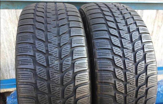 Bridgestone Blizzak LM-25 235/65 R17