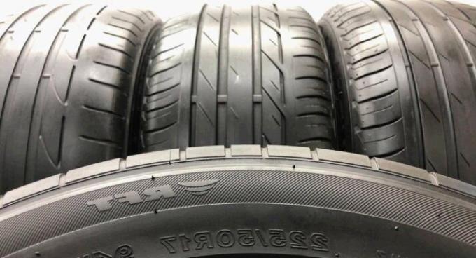 Bridgestone Turanza T001 225/50 R17