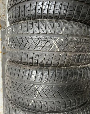 Pirelli Winter Sottozero 3 215/40 R17