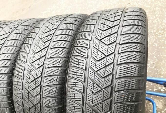 Pirelli Winter Sottozero 3 255/45 R19