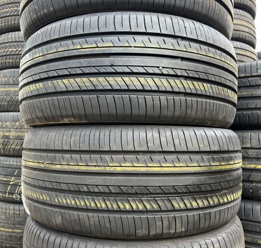 Yokohama Advan dB V552 255/45 R18