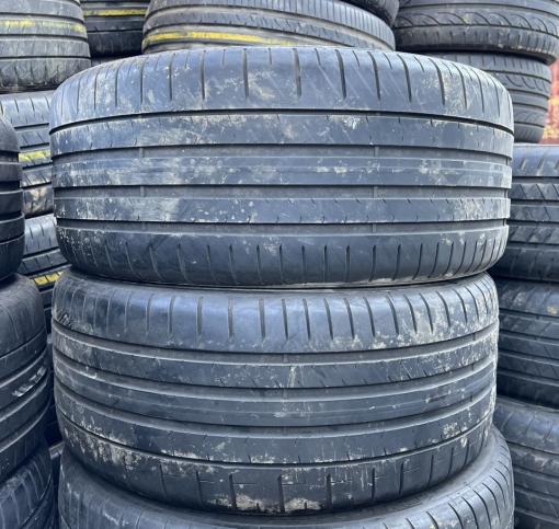 Pirelli P Zero PZ4 245/40 R18