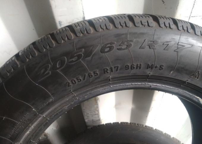 Pirelli Winter Sottozero 210 Serie II 205/65 R17