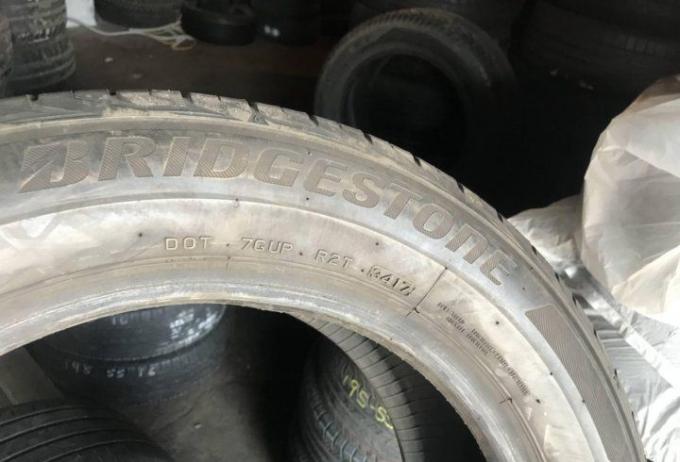 Bridgestone Turanza T001 215/50 R18