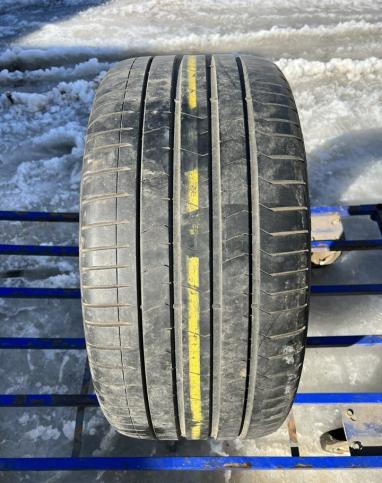 Pirelli P Zero PZ4 315/35 R21