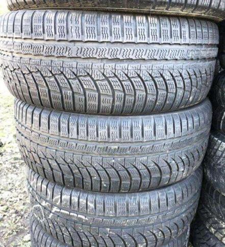 Nokian Tyres WR A4 225/55 R17