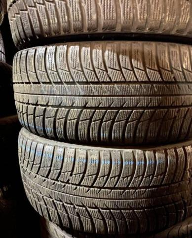 Bridgestone Blizzak LM-001 225/40 R18