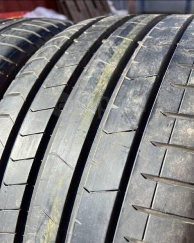 Pirelli P Zero PZ4 235/35 R19