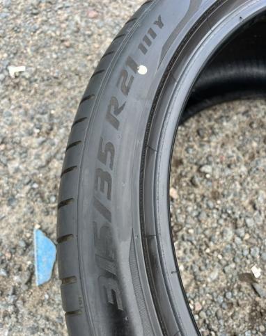 Pirelli P Zero PZ4 315/35 R21