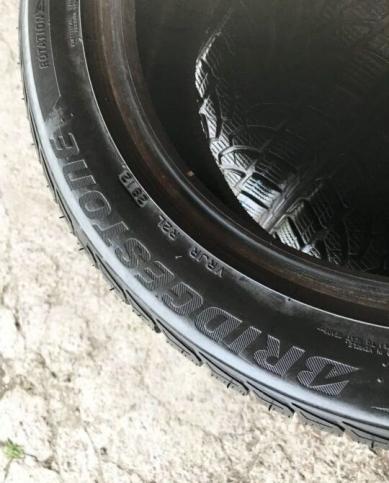 Bridgestone Blizzak LM-32 235/50 R18