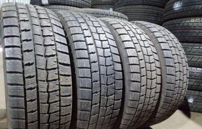 Dunlop Winter Maxx WM02 215/60 R16