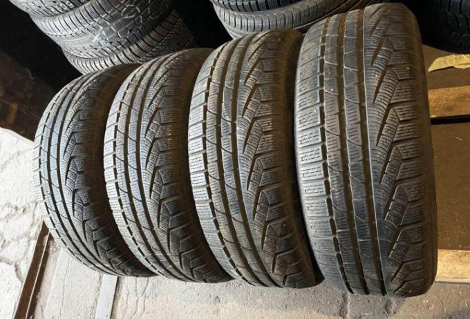 Pirelli Winter Sottozero 210 Serie II 205/55 R16