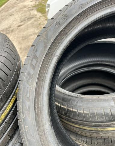 Pirelli P Zero PZ4 245/40 R19