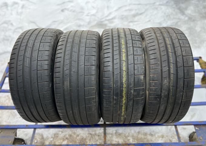 Pirelli P Zero PZ4 235/35 R19