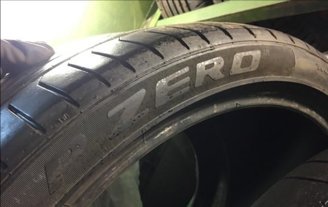 Pirelli P Zero PZ4 275/30 R21