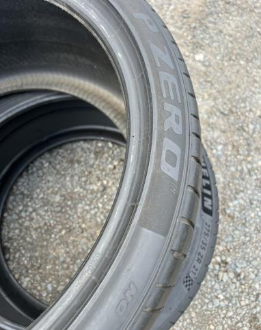 Pirelli P Zero PZ4 315/30 R21