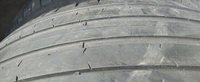 Pirelli P Zero PZ4 245/40 R19 94W