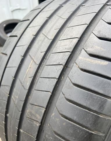 Pirelli P Zero PZ4 315/30 R21