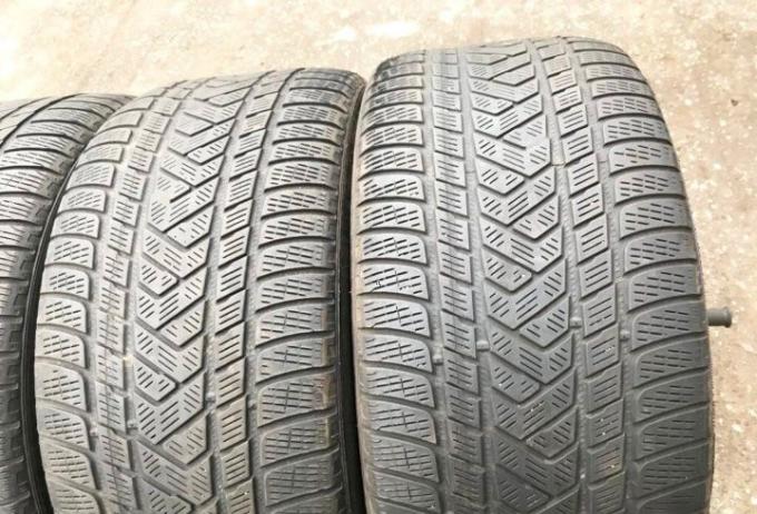 Pirelli Scorpion Winter 275/50 R20