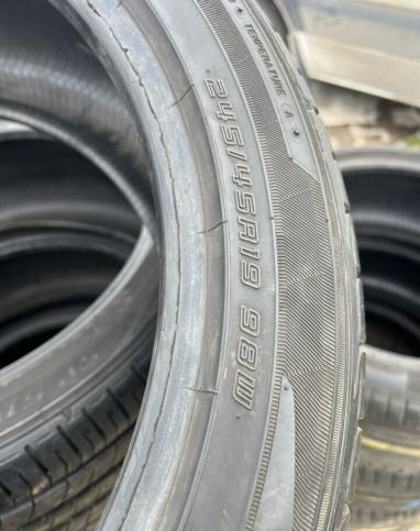 Dunlop SP Sport LM705 245/45 R19